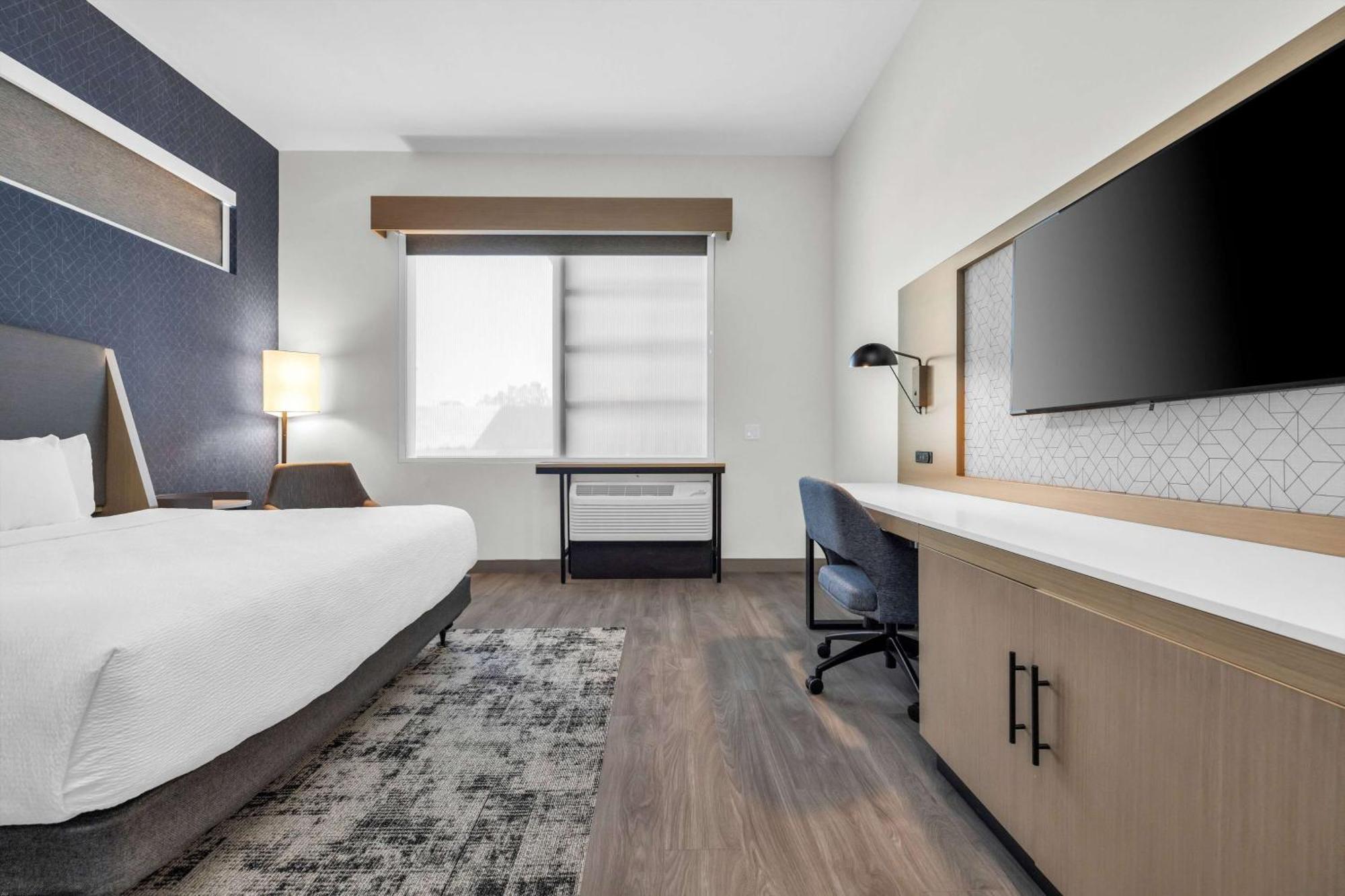 La Quinta Inn & Suites By Wyndham San Jose Airport-Downtown 외부 사진